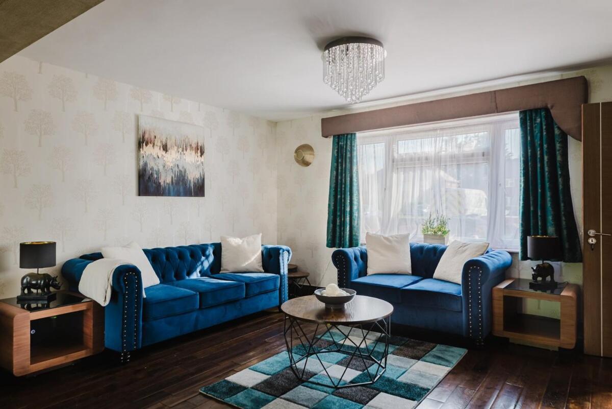 Four Bedroom House By Brookland Serviced Short Letslondon With Free Wifi Apartment